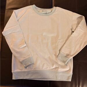 American Eagle Outfitters Men's Light Gray Crewneck Sweater